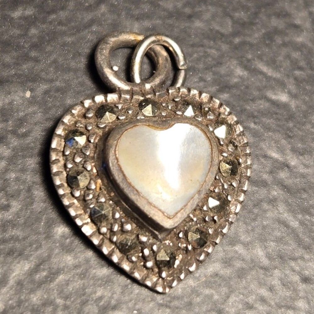 Mother of pearl marcasite heart Sterling Silver 925 Pendant